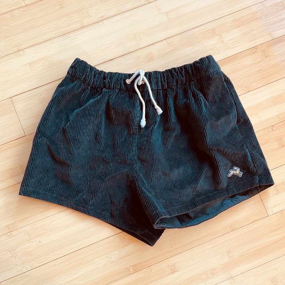 Tracksmith Women’s Cross Country Corduroy Shorts – Dark Olive – Size Medium